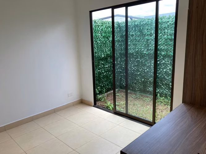 Casa en alquiler Alajuelita por pequeño mundo  385.000  - Imagen 18