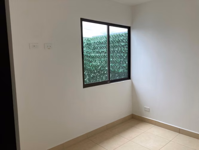 Casa en alquiler Alajuelita por pequeño mundo  385.000  - Imagen 16