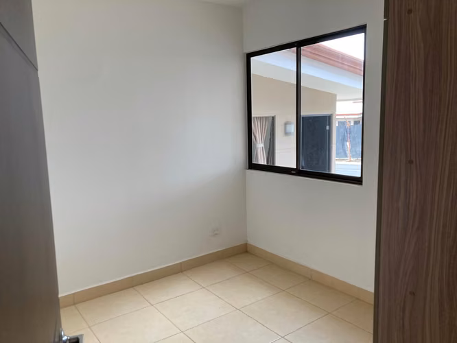 Casa en alquiler Alajuelita por pequeño mundo  385.000  - Imagen 17