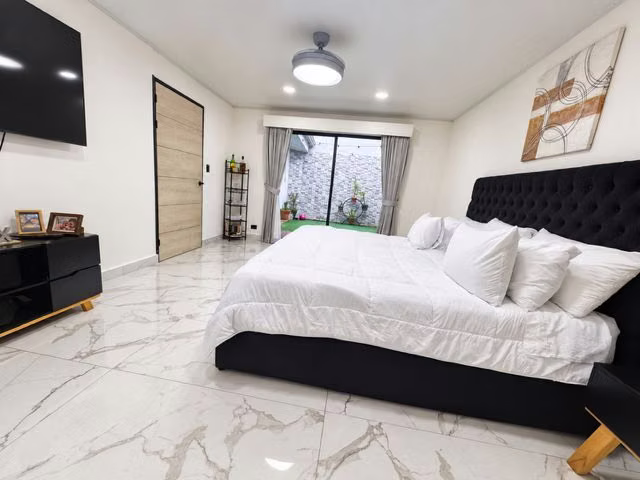 Venta de hermosa casa de UN PISO, ubicada en un residencial, Mercedes Norte, Heredia - Imagen 11