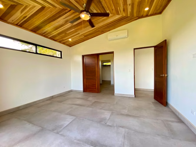Se vende Casa Contemporánea en Atenas  - Imagen 5