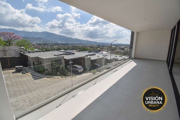 Casa de 4 Habitaciones en Santa Ana - Imagen 7