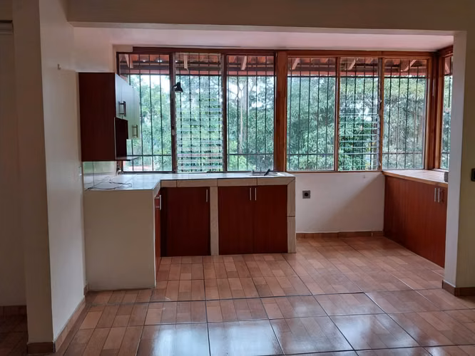 ESCAZÚ SAN ANTONIO-AMPLIO APARTAMENTO EN 2DO PISO CON SERVICIO DE AGUA Y LUZ INCLUIDOS  - Imagen 6