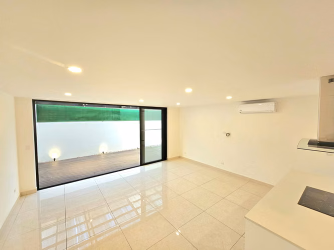 Santa Ana - Electrodomésticos - 204m2 - Amplia Terraza - Imagen 5