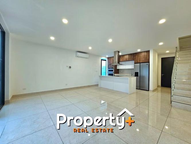 Santa Ana - Electrodomésticos - 204m2 - Amplia Terraza