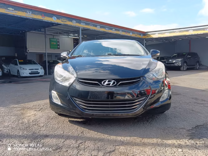 Hyundai elantra 