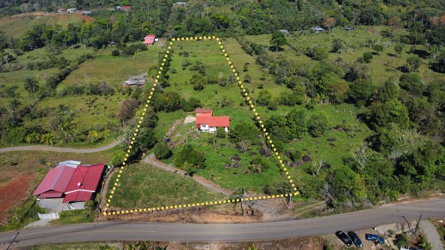 1245671 / Casa en venta / Pérez Zeledón / 20.000 m² de terreno / Una planta / Camioneta 4x4 incluida - Imagen 1