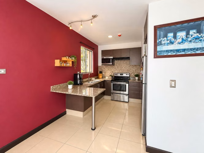 Apartamento en condominio Vistas de la Cruz, San Sebastian l 2 parqueos l ¢49 millones - Imagen 4