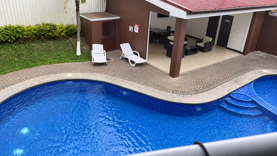 Apartamento en condominio Vistas de la Cruz, San Sebastian l 2 parqueos l ¢49 millones - Imagen 11