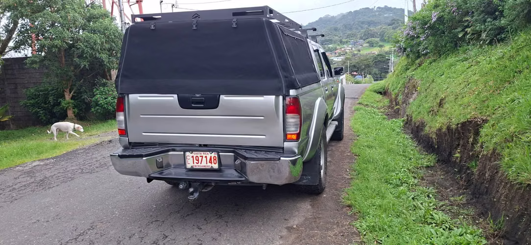 Venta pick up Nissan Frontier 2004 - Imagen 5