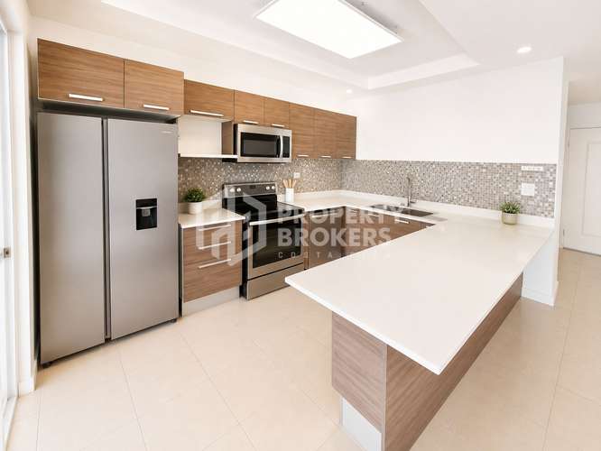 Alquiler de casa en Brasil de Santa Ana | 3 Hab | Jardín-Terraza| 2 parqueos