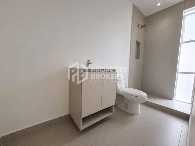 Alquiler de casa en Vistas Santa Ana | 2 Hab | Jardín | 2 parqueos - Imagen 6