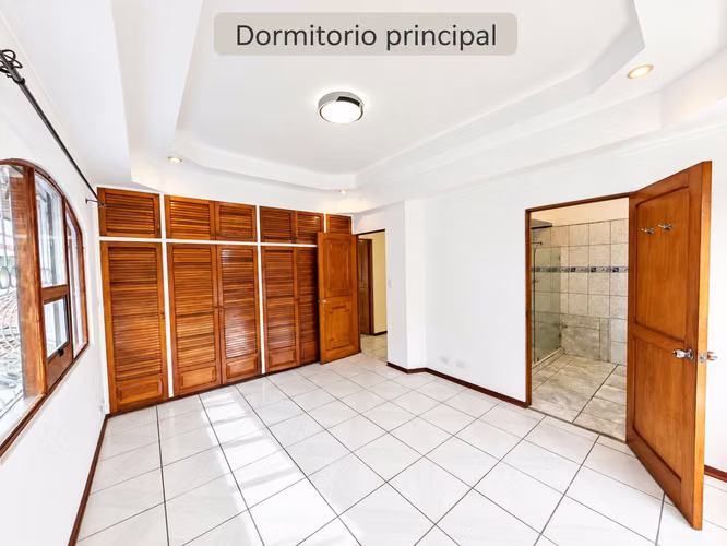 Casa en Venta en Rohrmoser, Cerca de Plaza Mayor - Imagen 12
