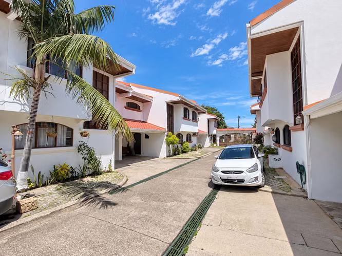 Casa en Venta en Rohrmoser, Cerca de Plaza Mayor - Imagen 20