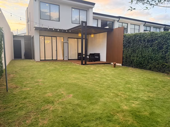 Casa en alquiler en condominio de Santa Ana Lindora  - Imagen 12