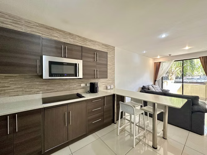 ALQUILER DE APARTAMENTO AMUEBLADO EN CONDOMINIO POZOS DE SANTA ANA - Imagen 2