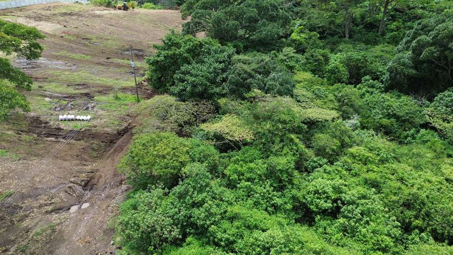 Venta de amplio terreno en San Isidro de Heredia. - Imagen 5