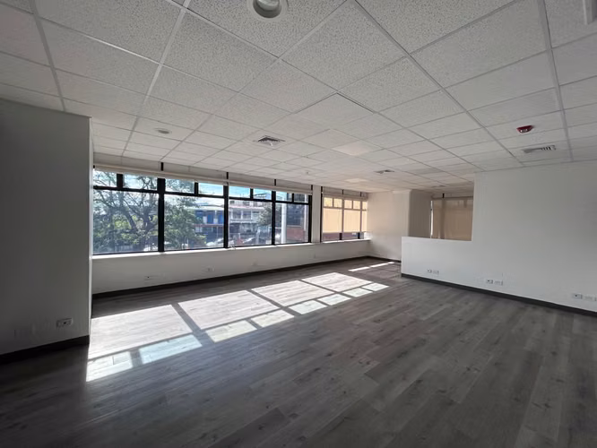 Alquiler de Oficinas en Centro Corporativo Internacional, Barrio Don Bosco - Imagen 2