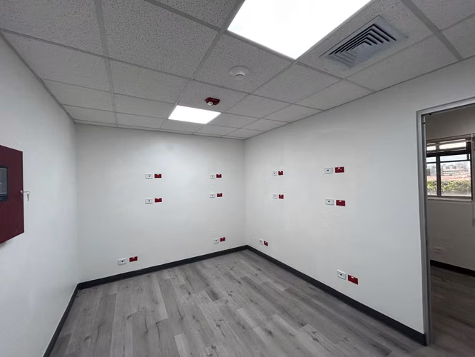 Alquiler de Oficinas en Centro Corporativo Internacional, Barrio Don Bosco - Imagen 9