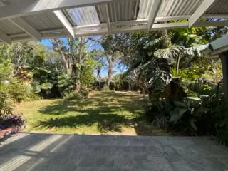 Escazú Hermosa Casa en Alquiler de USO COMERCIAL Amplio Jardín  - Imagen 7