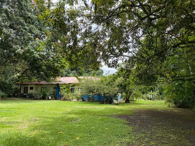 Beautiful fifth rent in Turrucares, Alajuela