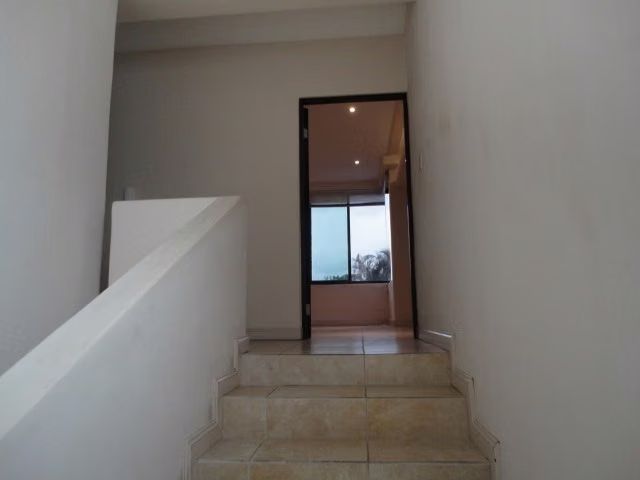 Se Alquila. Escazú. Apartamento seguro en resindecila con aguja. - Imagen 3