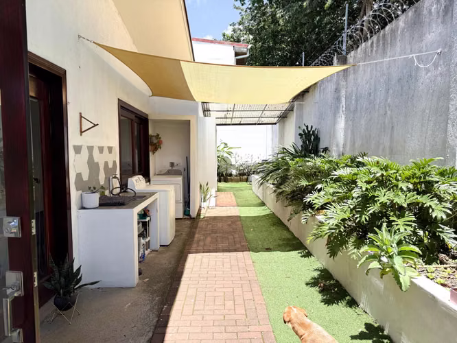 Alquiler de apartamento en La Uruca, San José | 2 habitaciones y jardín privado - Imagen 6