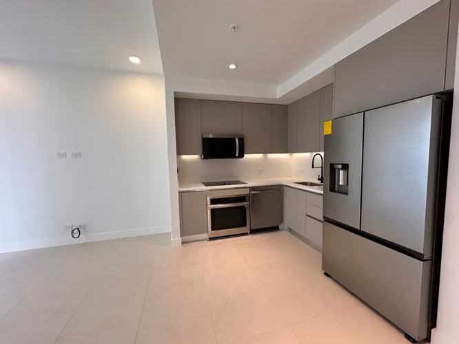 Apartamento en alquiler, en condominio Parkwood, con linea blanca incluida. Nunciatura, San Jose.  - Imagen 5