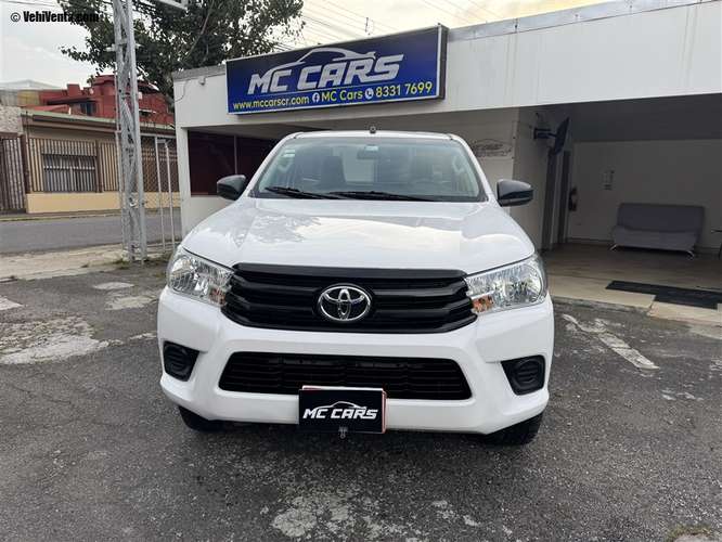 TOYOTA HILUX 2023 MANUAL DIESEL BLANCO