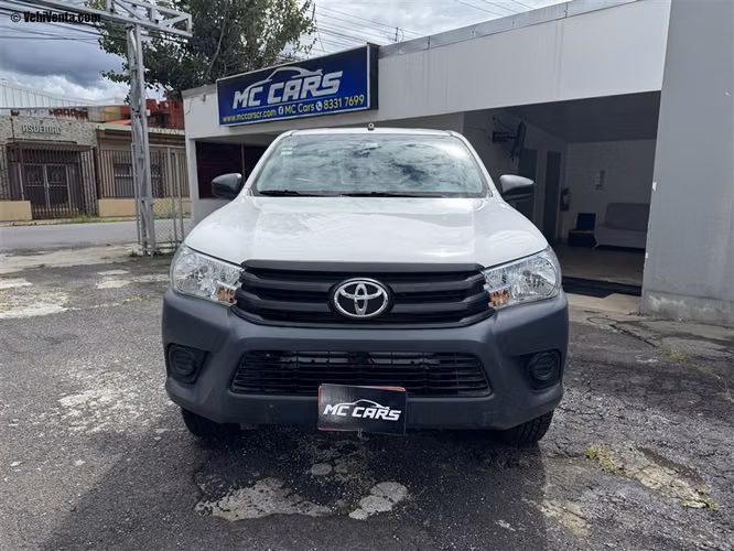 TOYOTA HILUX 2023 MANUAL DIESEL BLANCO - Imagen 2