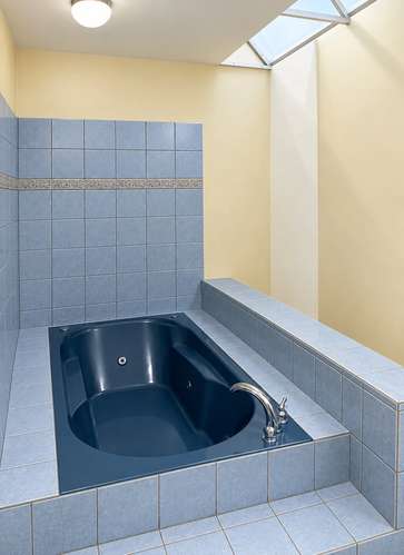 VENTA / Amplia Residencia con Potencial de Ingresos Adicionales en La Uruca, San José - Imagen 13