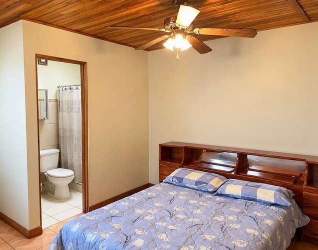 VENTA / Amplia Residencia con Potencial de Ingresos Adicionales en La Uruca, San José - Imagen 16