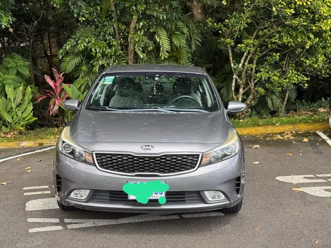 VENDO CARRO