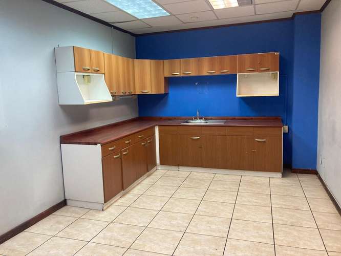Alquiler oficina Sabana Sur 324m2  - Imagen 10