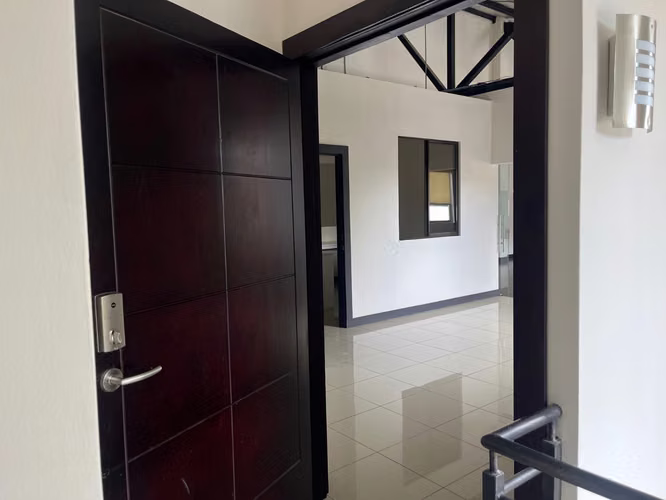 LOCAL EN ALQUILER SAN JOSE, Escazu 170m2 - Imagen 2
