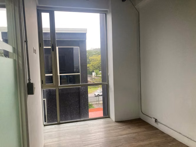 Alquiler oficina Escazú 86m² a  $1.896 - Imagen 19
