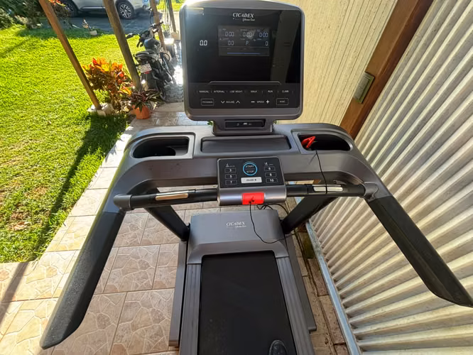 CICADEX profesional, modelo MTCF-08, con motor AC de 3 HP.