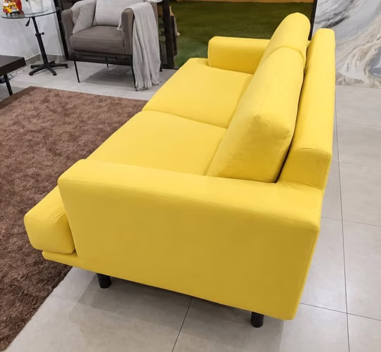 Sofá Altea amarillo - 180,000