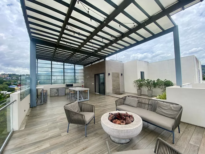 VENTA DE APARTAMENTO EN CONDOMINIO EN ESCAZÚ 