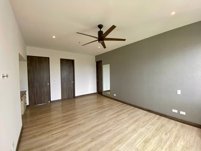 VENTA DE APARTAMENTO EN CONDOMINIO EN ESCAZÚ 