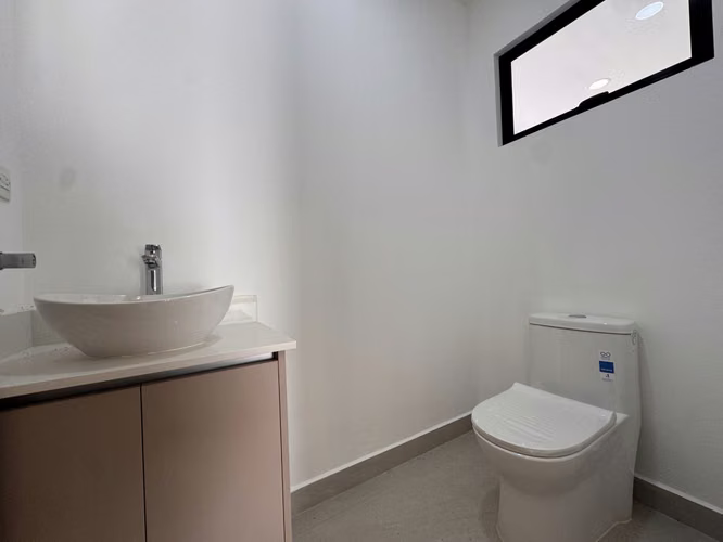 Se vende casa nueva en Heredia, Condominio NOA, Lagunilla, Ulloa. - Imagen 9