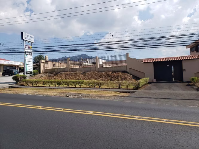 REBAJADA! Venta de terreno con uso mixto, calle vieja a Tres Ríos, 3744