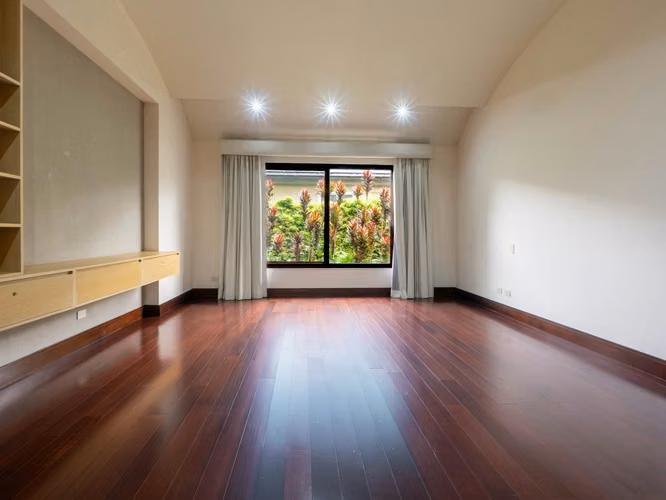 Casa de lujo en venta en Bosques de Lindora – Piscina privada y detalles arquitectónicos únicos* - Imagen 17