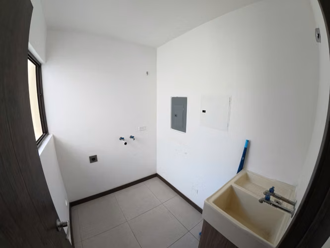 SE VENDE CASA EN CONDOMINIO CERCA DEL CENTRO DE MORAVIA - Imagen 11