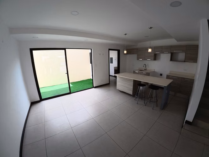 SE VENDE CASA EN CONDOMINIO CERCA DEL CENTRO DE MORAVIA - Imagen 13