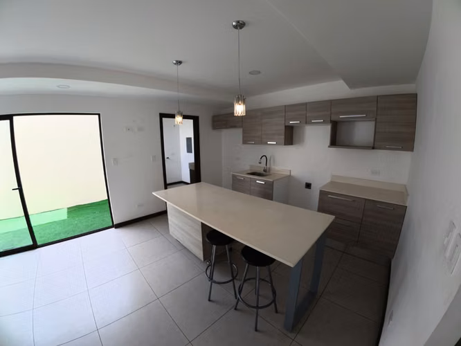 SE VENDE CASA EN CONDOMINIO CERCA DEL CENTRO DE MORAVIA - Imagen 12