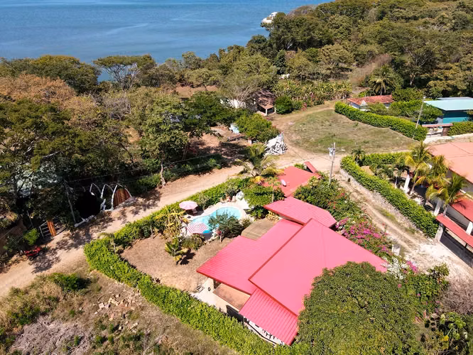The Beach House - Imagen 12