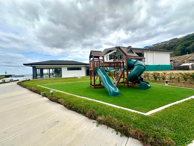 VENTA DE LOTE EN CONDOMINIO VISTA REAL - SANTA ANA - Imagen 7