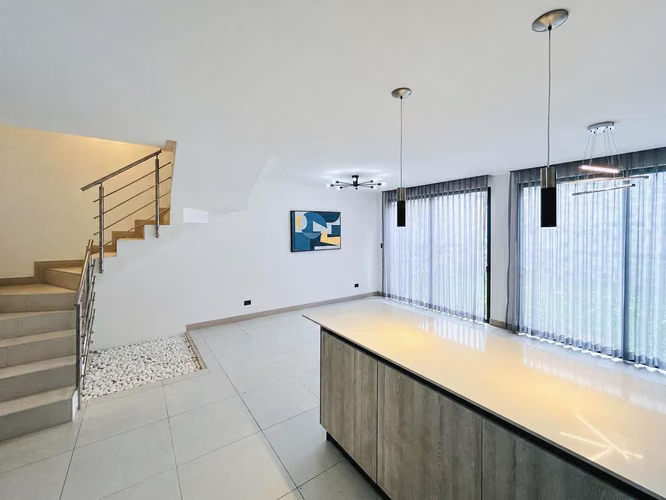 Se Vende Casa en condominio Lindora Village. - Imagen 4