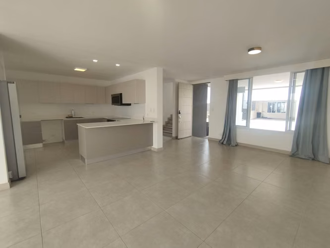 Se Alquila ( Alquiler) Casa en Guachipelín 310 Escazú, Cod GU 1538 - Imagen 3